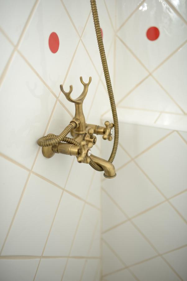 Free People Hostel Lviv Bagian luar foto