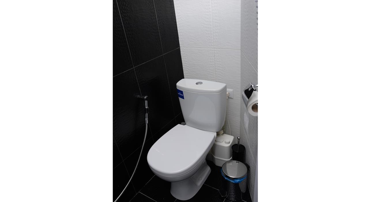 Free People Hostel Lviv Bagian luar foto